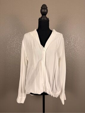 cloth & stone White Cream Wrap-Style V-Neck Blouse